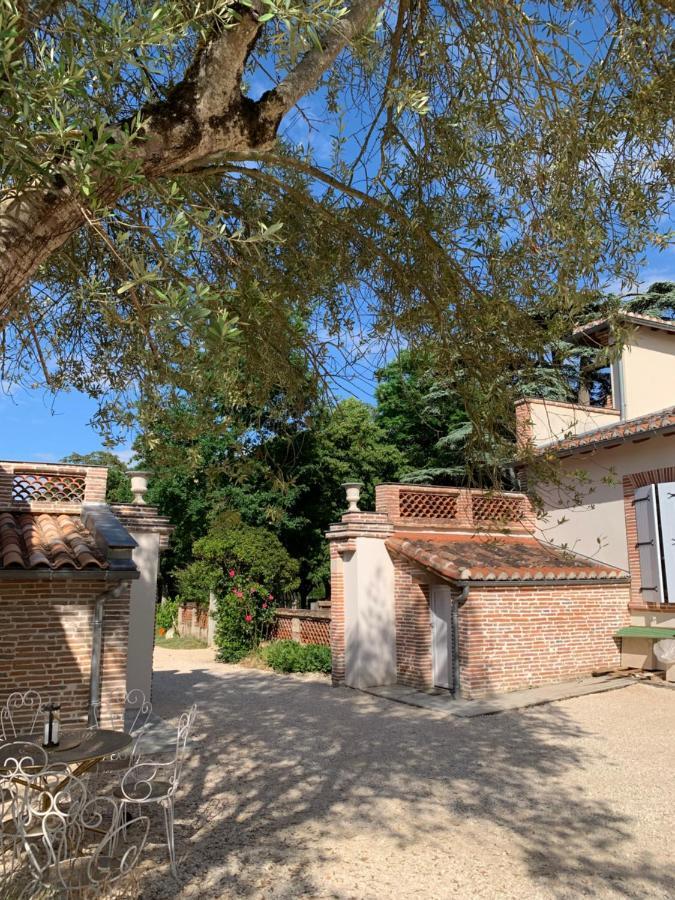 Chambre D'Hotes Et Table D'Hotes Domaine De La Terrasse Sas Et Gite Anda Montauban Lacourt-Saint-Pierre Dış mekan fotoğraf