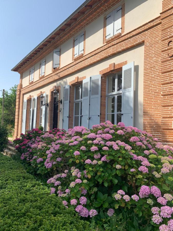 Chambre D'Hotes Et Table D'Hotes Domaine De La Terrasse Sas Et Gite Anda Montauban Lacourt-Saint-Pierre Dış mekan fotoğraf
